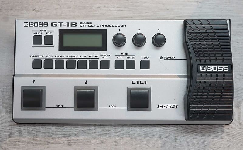 Boss GT-1B