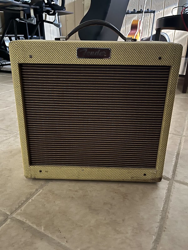 Fender Pro Junior 15-Watt 1x10