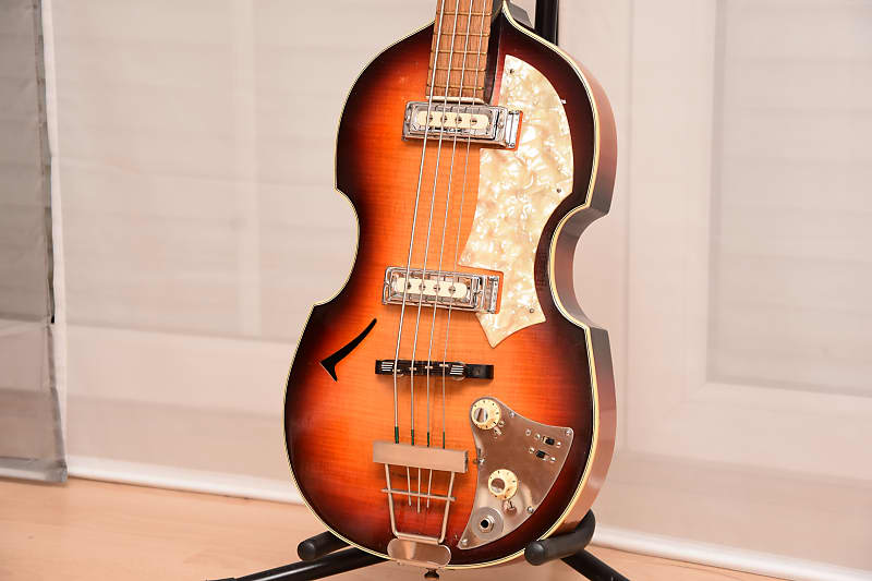 Hüttl Beat Bass Model 802 – 1960s German Vintage Archtop Beatles Bass Guitar / Gitarre image 1