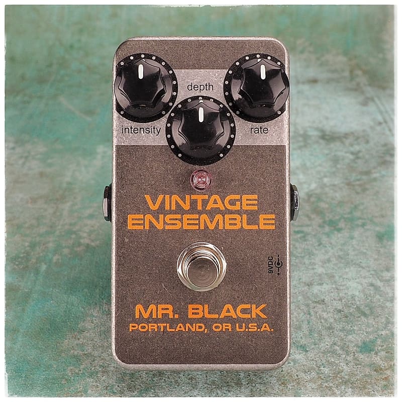 Mr. Black Vintage Ensemble image 1