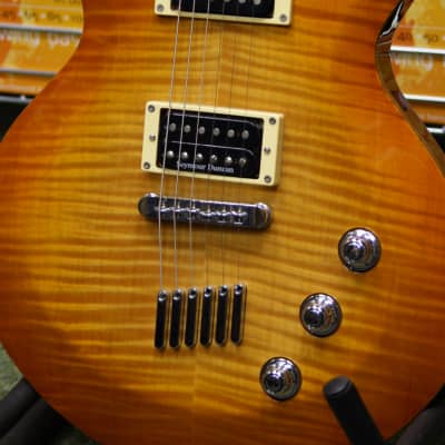 Yamaha AES620 electric guitar in honeyburst - made in Korea