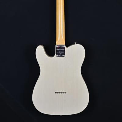 Fender Custom Shop LTD '67 Smug Telecaster CC from 2016 in White with original hardcase image 2