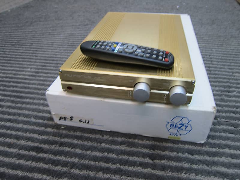Nuforce P-8S  Top Line Stereo Preamp, Remote, Balanced/Unbalanced Connections, USA Designed, Ex Sound - Bronze  			