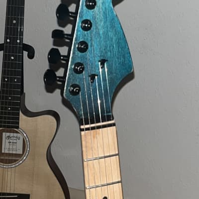 Partscaster (Short Scale HHH S-Style) 2023 - Turquoise stained maple image 2