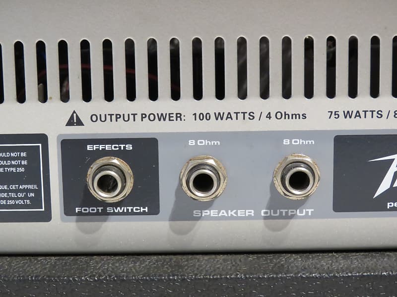 Peavey PVi 4B - 4-Channel 1000-Watt Powered Mixer