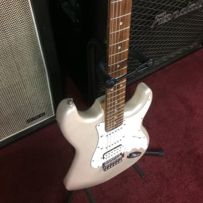 Giannini G101-SV/WH Silver  Strat Style Electric Guitar NICE! [ProfRev] image 2