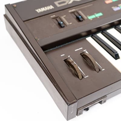 Yamaha DX7 Synthesizer / Keyboard - Classic FM Sound Retro Cool - Vintage image 3