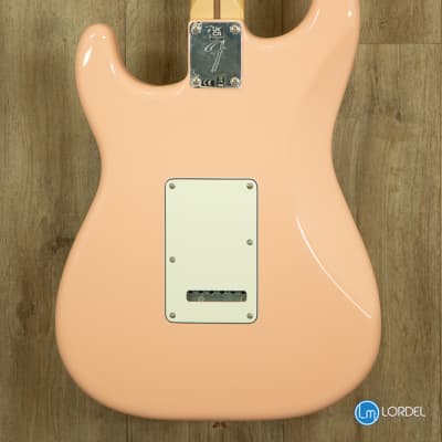 Fender player stratocaster shell pink maple neck image 7