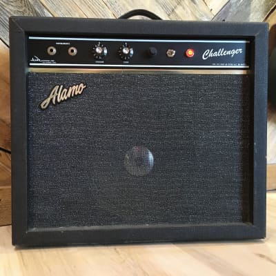 Alamo Model 2562 Challenger Amp Late 1960’s/ Early 1970’s Black/Silver image 3