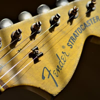 Fender Stratocaster  Relic Nitro Green Sparkle Custom Shop Fat 50's image 4