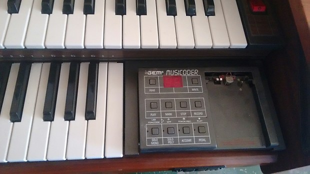Gem electric shop organ