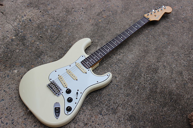 Fender Japan ST314-55 / 3 Tone Sunburst 【Eシリアル