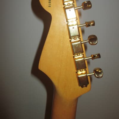 Fender Stevie Ray Vaughan Stratocaster with Pau Ferro Fretboard 2000s - 3-Color Sunburst image 7