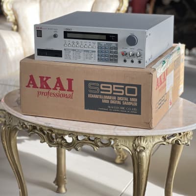 Akai S950