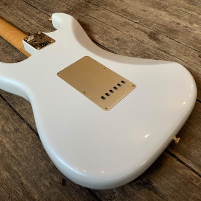 2021 Fender CS LTD Edition 75th Annie Stratocaster NOS Diamond White Pearl image 13