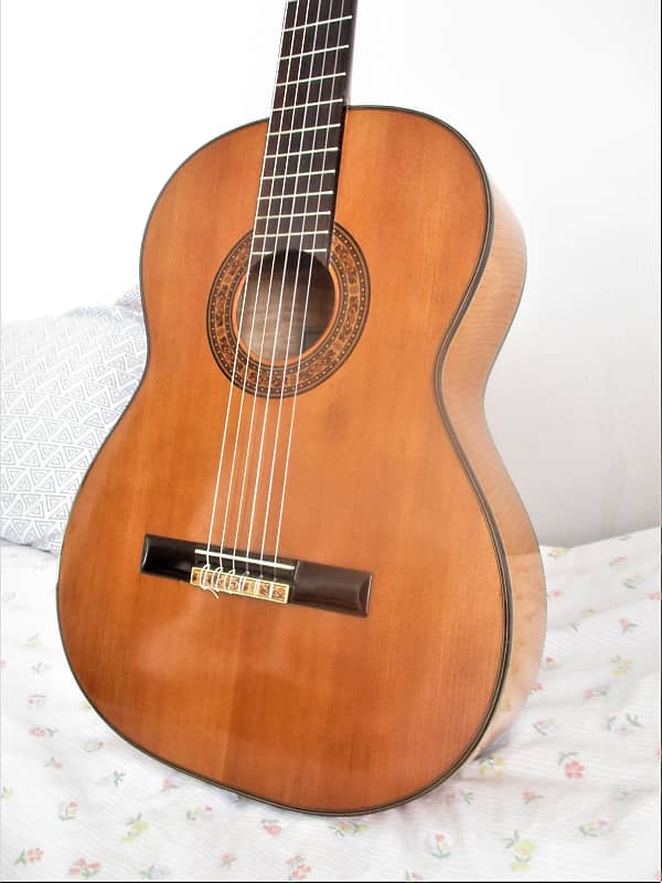 Terada 1000 70s vintage classical guitar JAPAN spruce top, flame