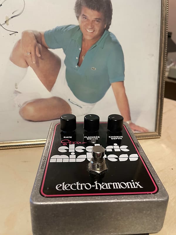 Electro-Harmonix Stereo electric mistress