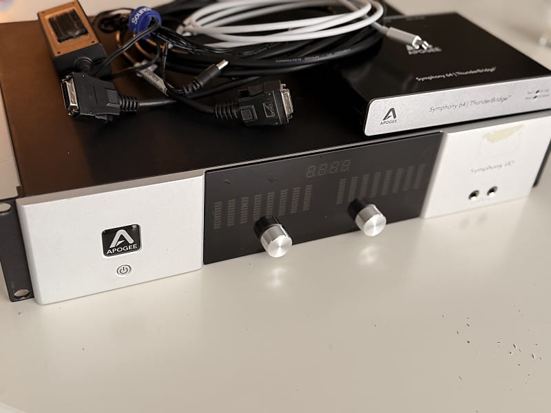 Apogee Symphony MK1 8×8+ThunderBridge動作品 配信機器・PA機器