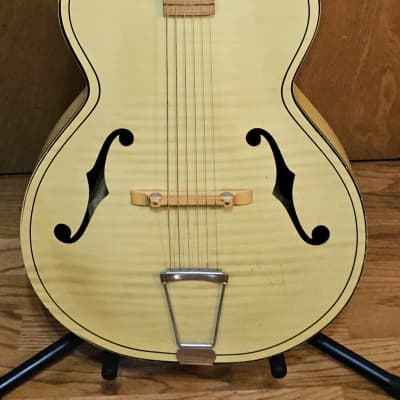 VINTAGE F-HOLE ARCHTOP KAY HARMONY AIRLINE SILVERTONE 1 1930's