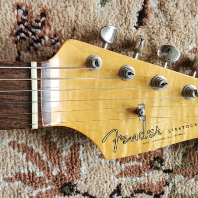 Fender Mark Knopfler Artist Series Signature Stratocaster - UNIQUE FLAMED MAPLE NECK! image 2