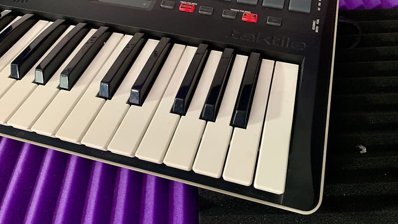 Korg Taktile 25 MIDI Controller