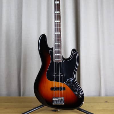 Fender American Deluxe Jazz Bass with Rosewood Fretboard 2012 - 3-Color Sunburst image 3