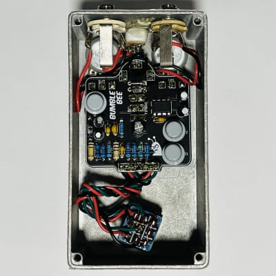Baldwin-Burns Buzzaround Fuzz Pedal Clone - Germanium