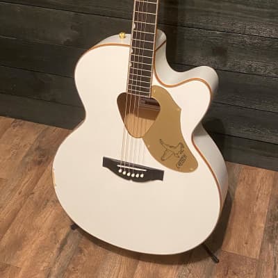 Gretsch G5022C Rancher White Falcon Cutaway Jumbo Acoustic-Electric Guitar image 3