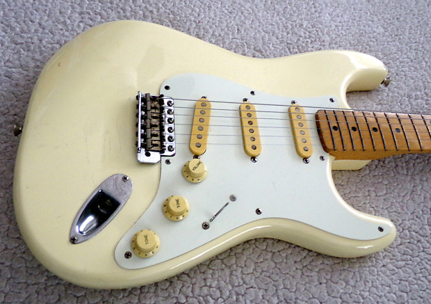 1990 squier outlet stratocaster