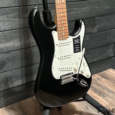 Fender Player Series Stratocaster MIM Electric Guitar Black image 7