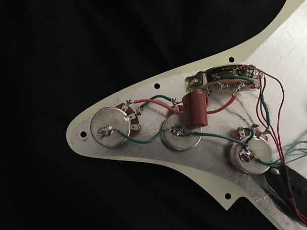 Dimarzio Virtual Vintage '54 Pro(neck), VV Blues(middle
