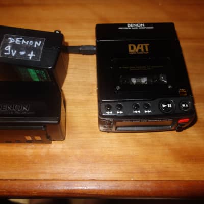 Denon DTR-80P DAT recorder in great working condition image 1