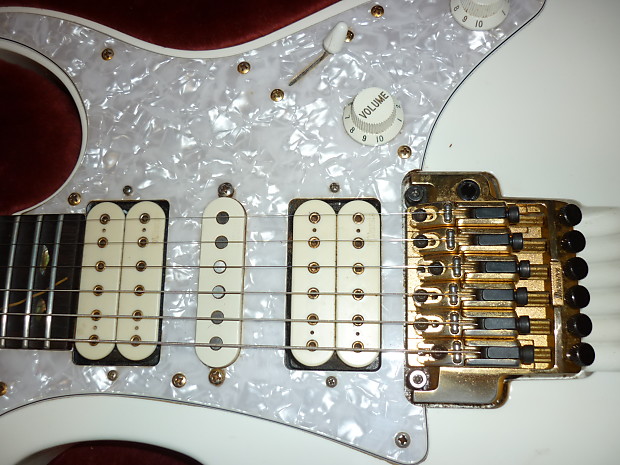 Ibanez Jem7 V WH ジャンク file.jpg