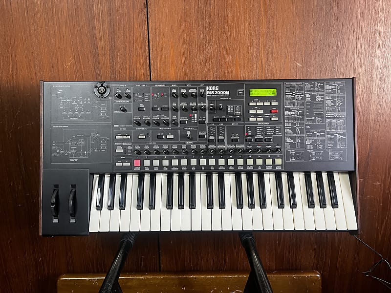 KORG MS2000B Virtual Analog Modeling Synthesizer w/ vocoder mic power supply