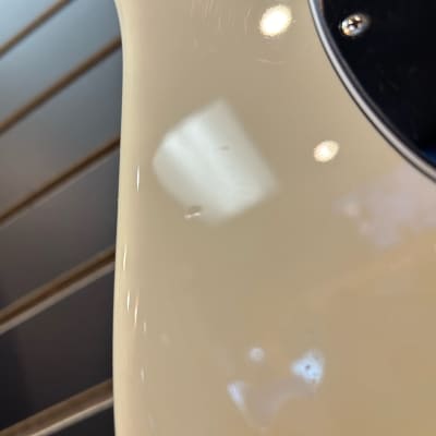 2015 Fender American Special Stratocaster HSS with Rosewood Fretboard, Olympic White image 6