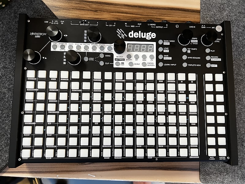 Deluge Synthstrom portable synthesizer, sampler & sequencer