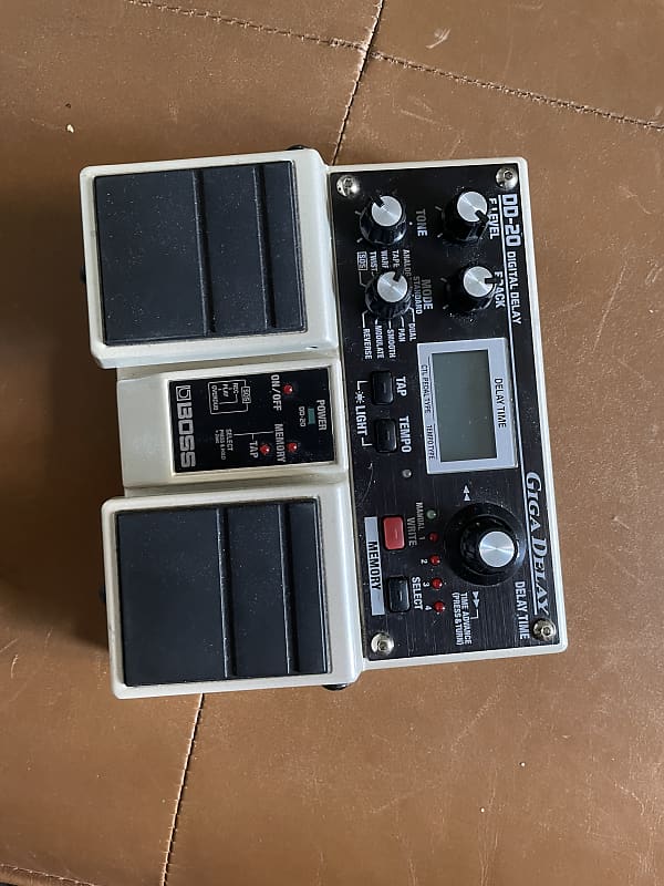 Boss DD-20 Giga Delay