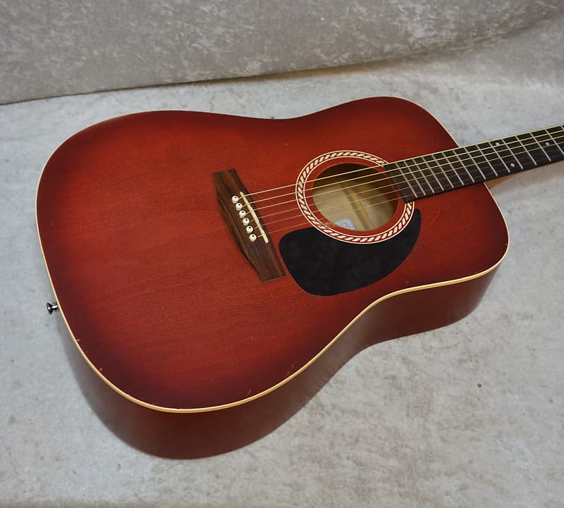 Art & Lutherie Wild Cherry (エレアコ仕様) Art & Lutherie Wild Cherry Dreadnought Sunburst – Chicago