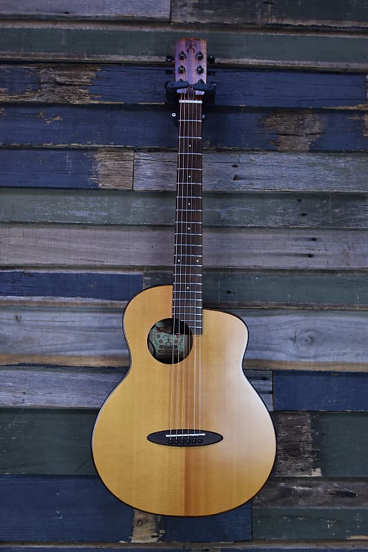 Anuenue Feather Bird M-10 Mini Acoustic Guitar