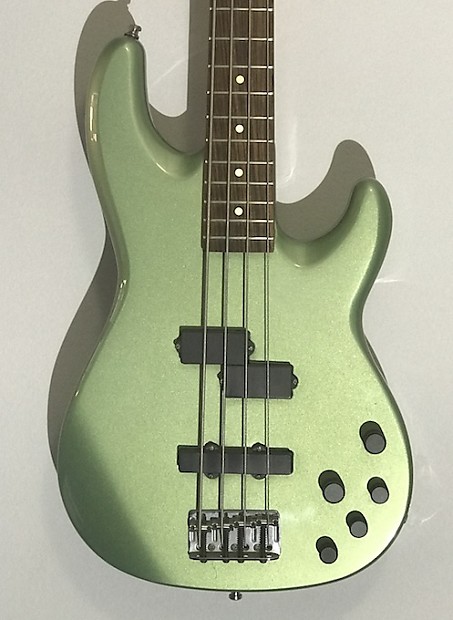 Very Nice Fender  Zone Deluxe  2002 Sparking Green Active  Bass guitar image 1