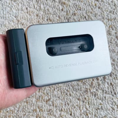 [RARE FULL SET] PANASONIC SX50 Walkman Cassette Player, Near Mint Silver, Working ! image 6