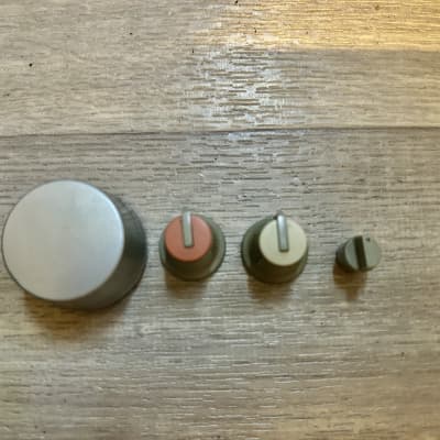 Akai S3200XL Caps Knobs