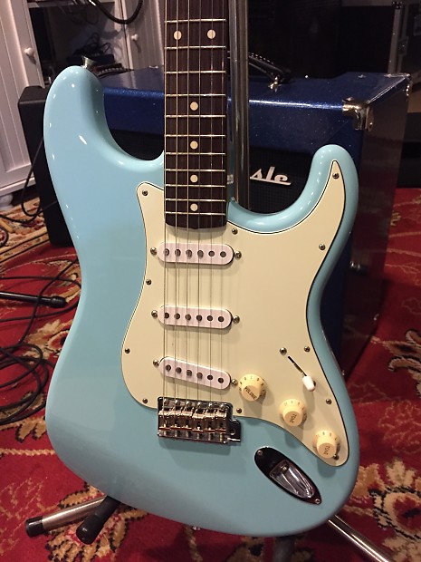 Fender 62 Reissue Stratocaster / Japan 1994 Sonic Blue | Reverb