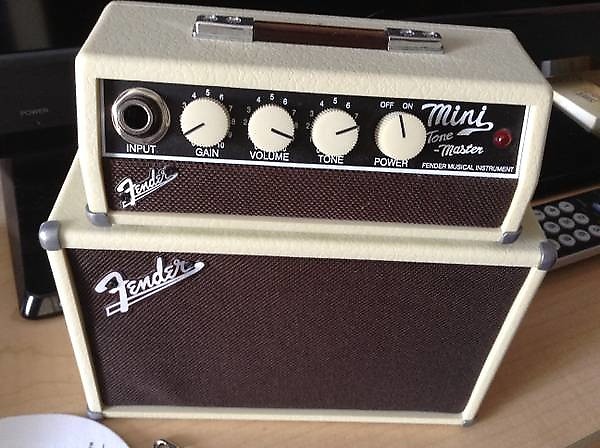 Fender mini outlet tone master amplifier