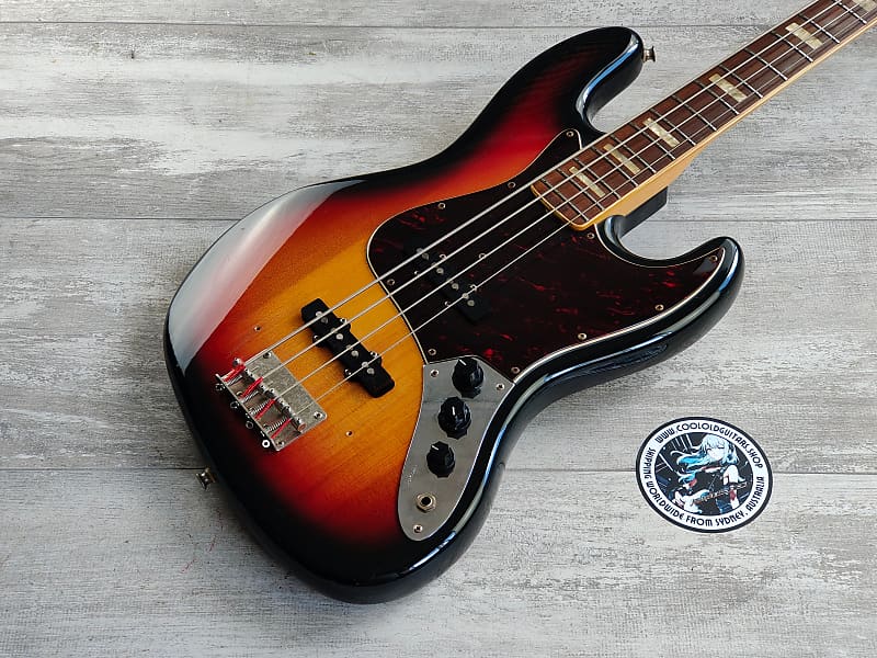 ARIA PRO-II Precise Bass 1978？ V E N D U E ARIA Pro II Precision Bass 1978 - sunburst