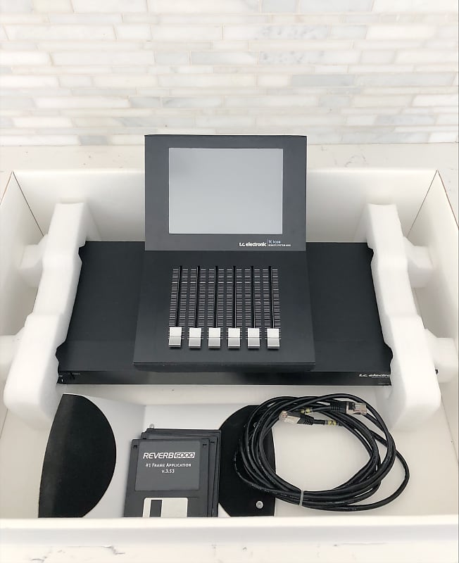 TC Electronic System 6000 TC Icon Remote and Cable | Reverb España