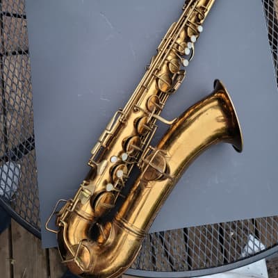 Conn Pan American 66M "Eagle on Globe" Tenor Saxophone 1935 Original Lacquer image 2