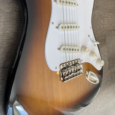 Squier Classic Vibe Stratocaster '50s 2009 - 2018 2-Color Sunburst image 5