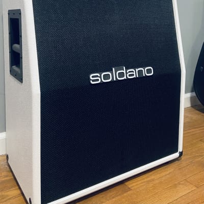 Soldano SLO 30 Custom Head and 2x12 Cabinet 2022 - White image 6
