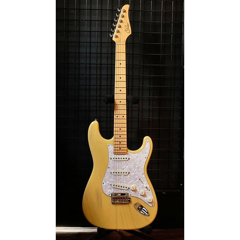 Suhr Guitars JE-Line Classic S Ash SSS (Trans Blonde/Maple